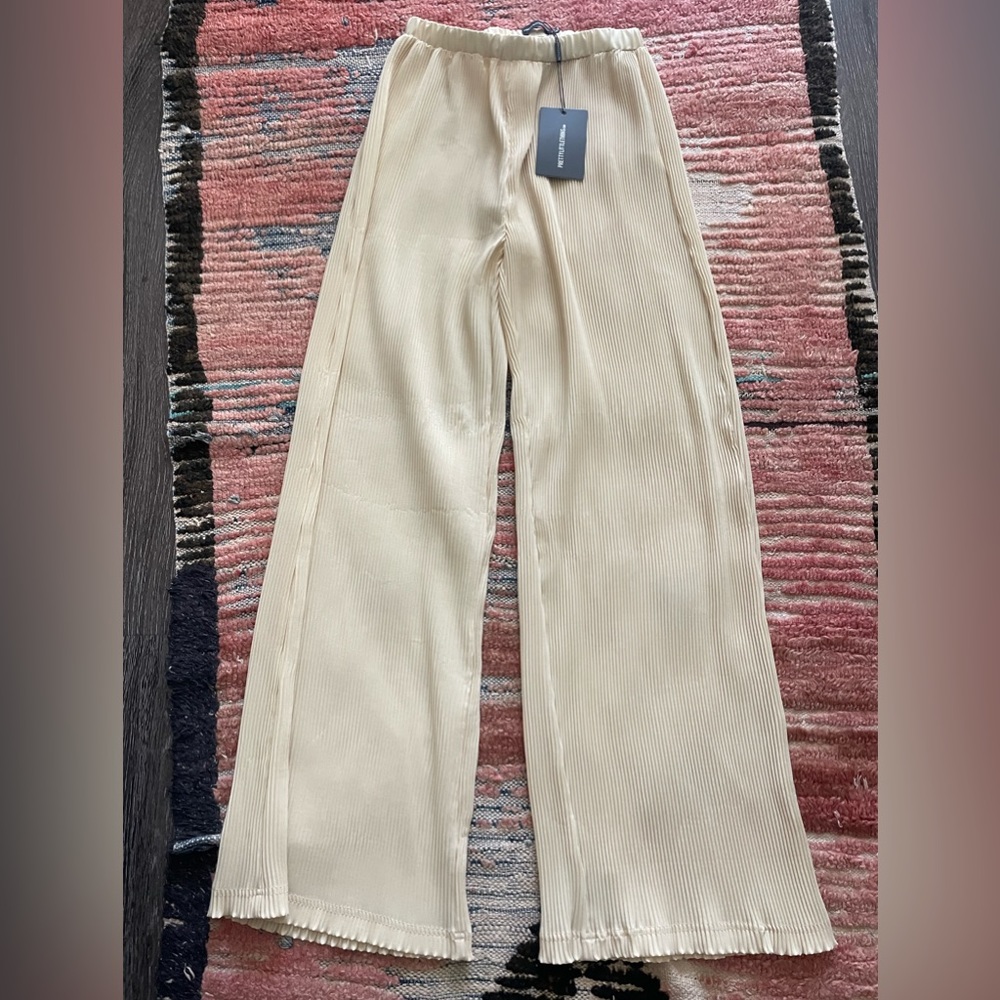 Plisse cream (sheer) pants